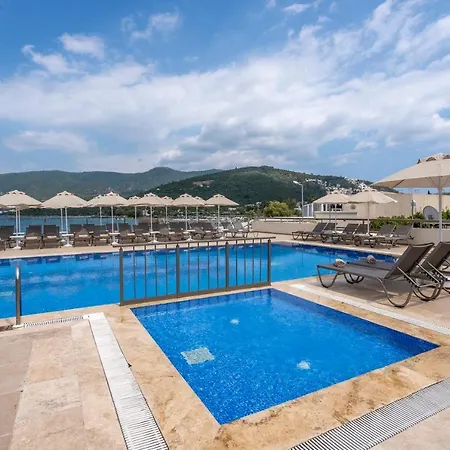 Trendlife Torba Hotel