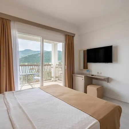 Trendlife Torba Hotell